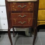 425 3040 CHEST OF DRAWERS